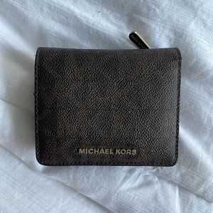 Michael Kors logo wallet